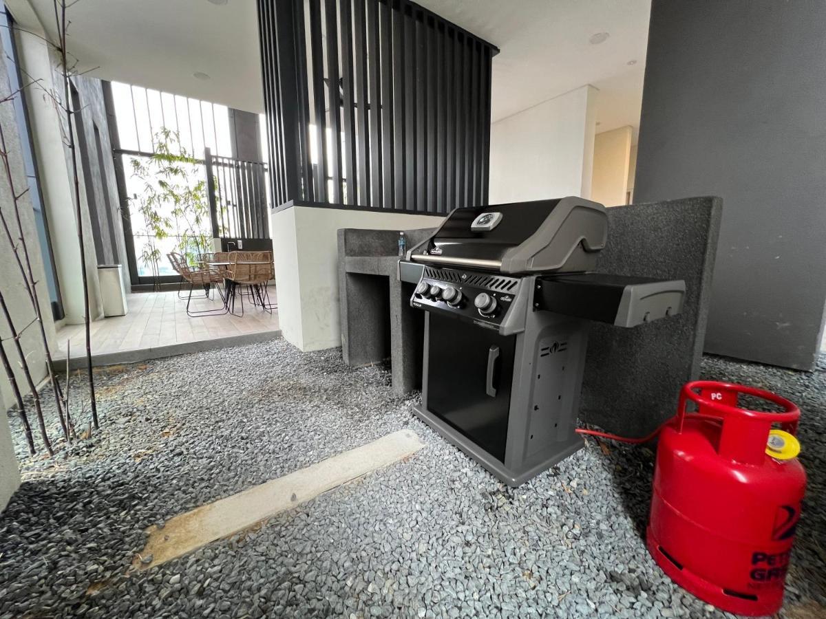 Lucentia Residence Bbcc Lalaport At Kuala Lumpur By Luxe Home Bagian luar foto